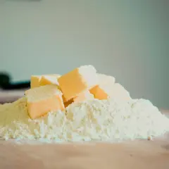 Ile szklanek to 125 g mąki? Proste przeliczenie dla kuchni
