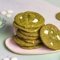 Twoje ciastka matcha są blade? Odkryj sekret idealnej zieleni!