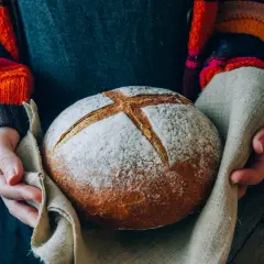 Irlandzki chleb sodowy: przepis bez drożdży i zakwasu w 60 min!
