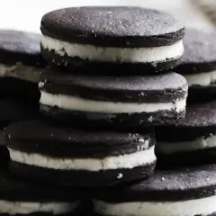 Domowe Oreo: Jak uzyskać idealnie czarny kolor? Pełny przepis!