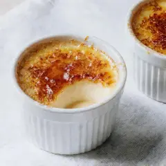 Crème brûlée bez palnika? Idealna skorupka gorącą łyżką!