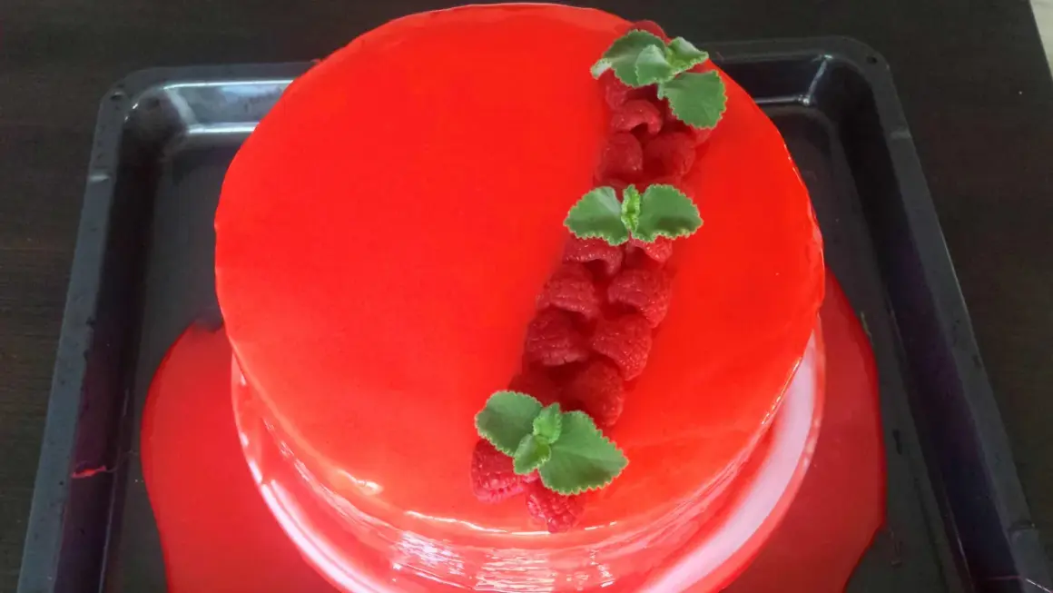 Jak zrobić polewę lustrzaną? Mirror Glaze krok po kroku!