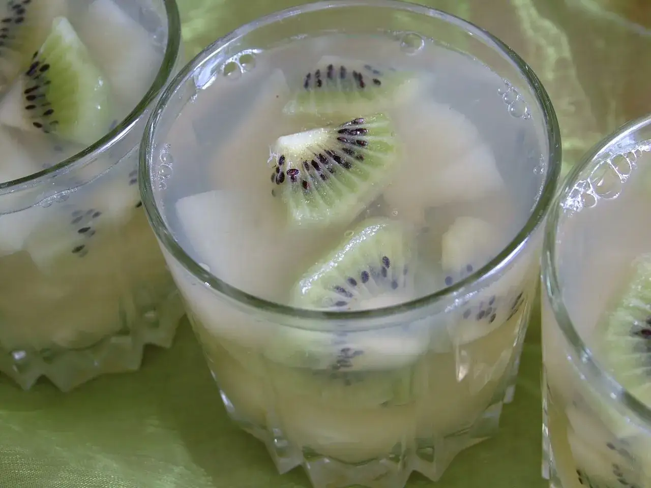 Blanszowanie kiwi i ananasa do galaretki