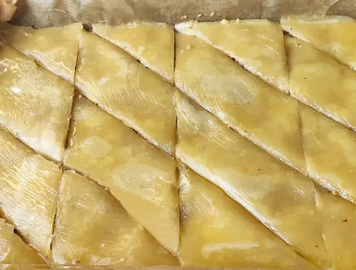 Zdjęcie Pyszna baklava z ciasta francuskiego - łatwy przepis krok po kroku