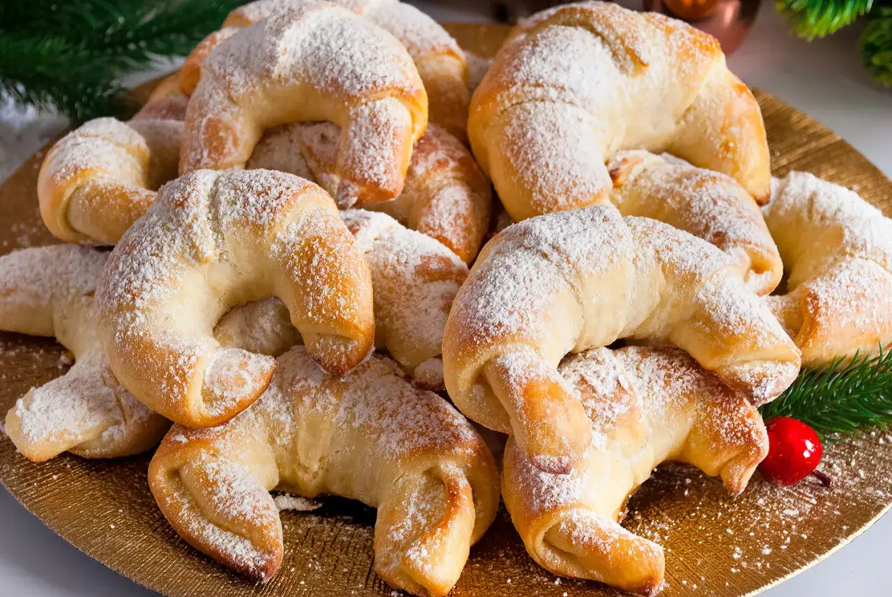 Składniki na ciasto drożdżowe rogaliki