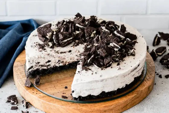 Sernik Oreo na zimno: Prosty przepis krok po kroku - Idealny deser!